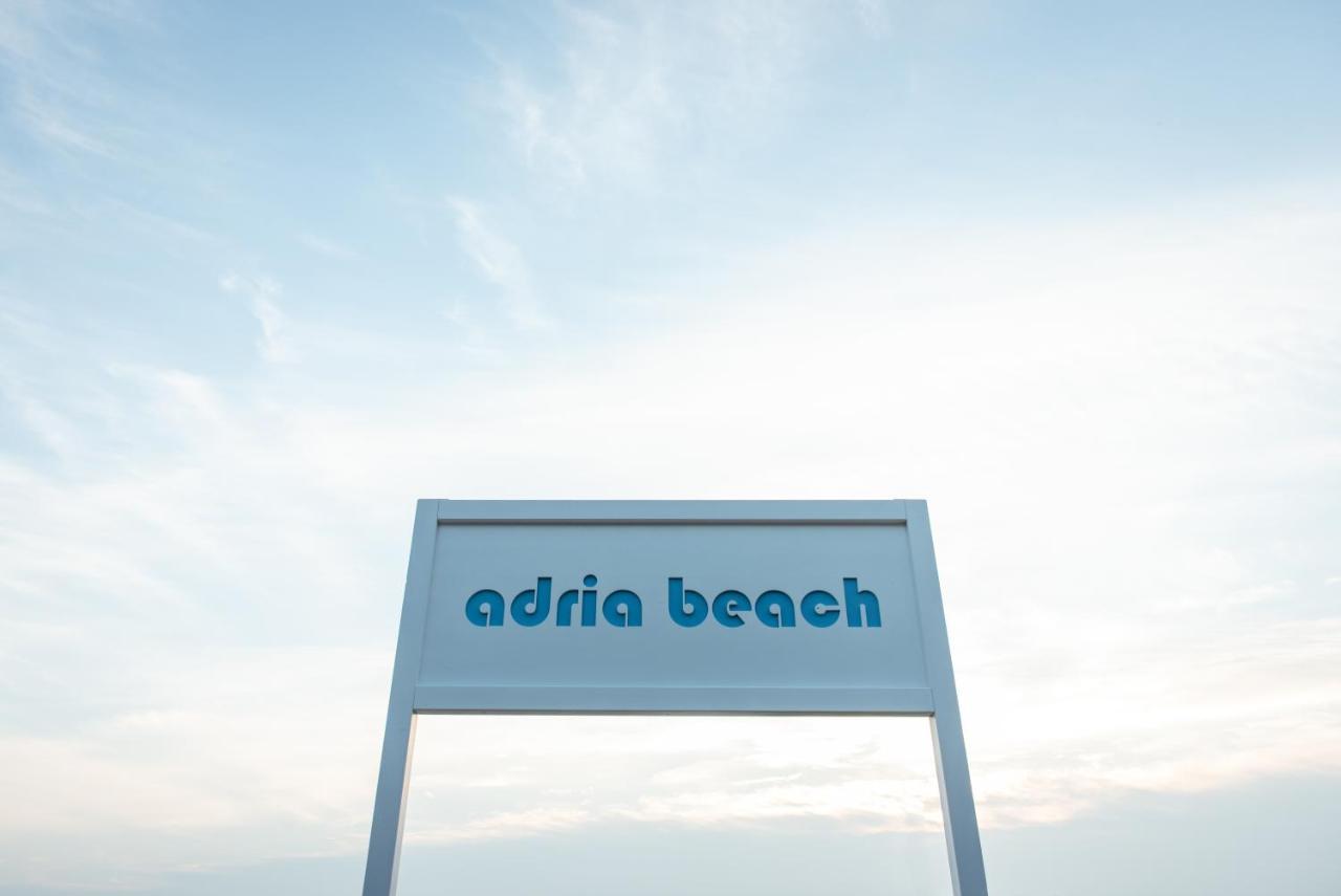 Adria Beach Hotel Alba Adriatica Exterior photo