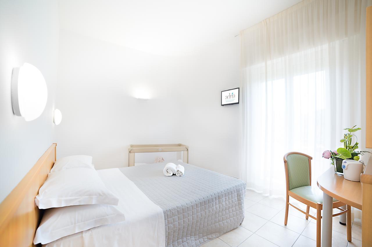 Adria Beach Hotel Alba Adriatica Exterior photo